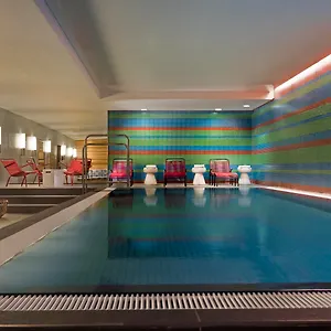 Lägenhetshotell Adina Mitte ****