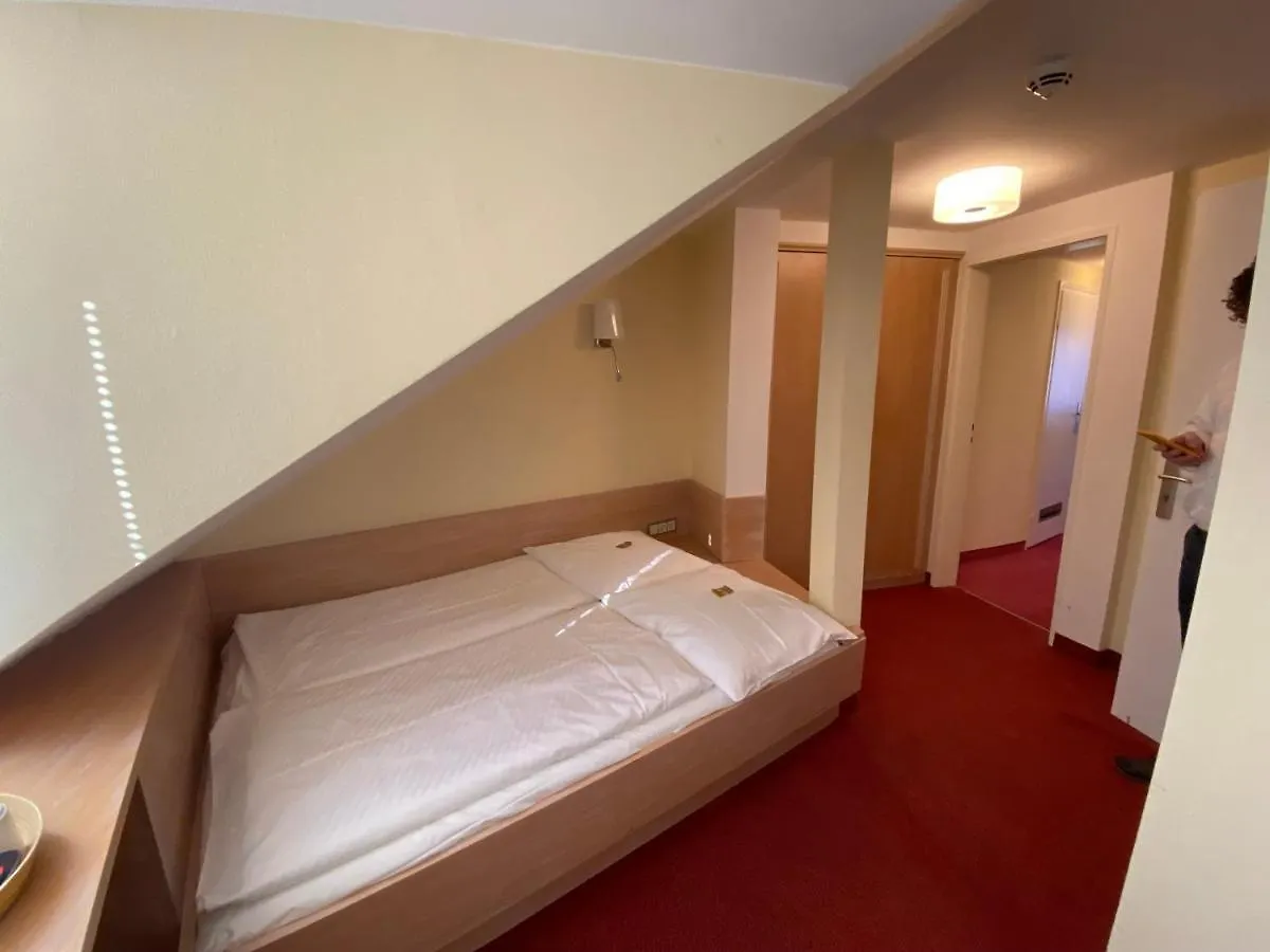 Hotel Adria Muenchen 3*, Munich