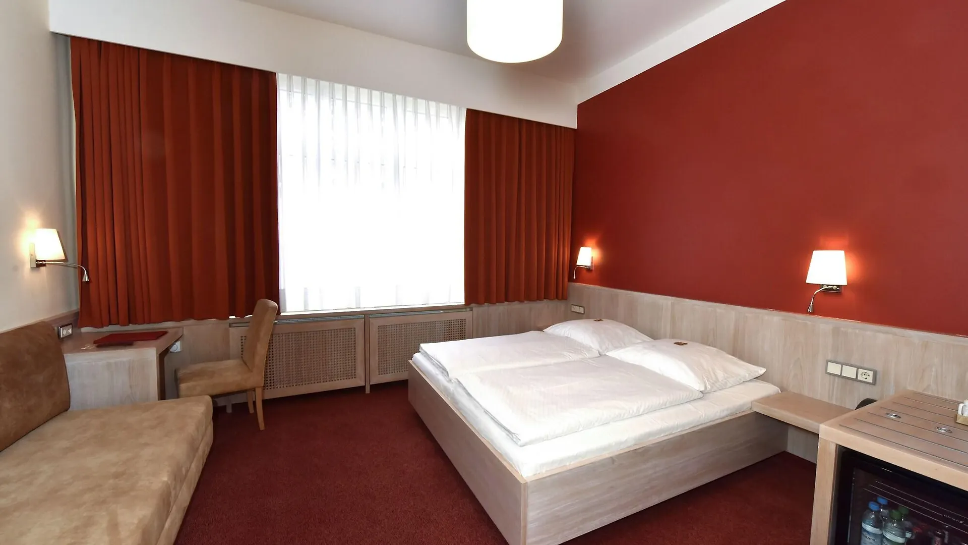 Hotel Adria Muenchen 3*, Munich